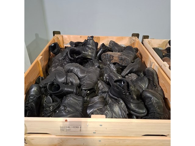 Partij diverse schoenen - afbeelding 6 van  12