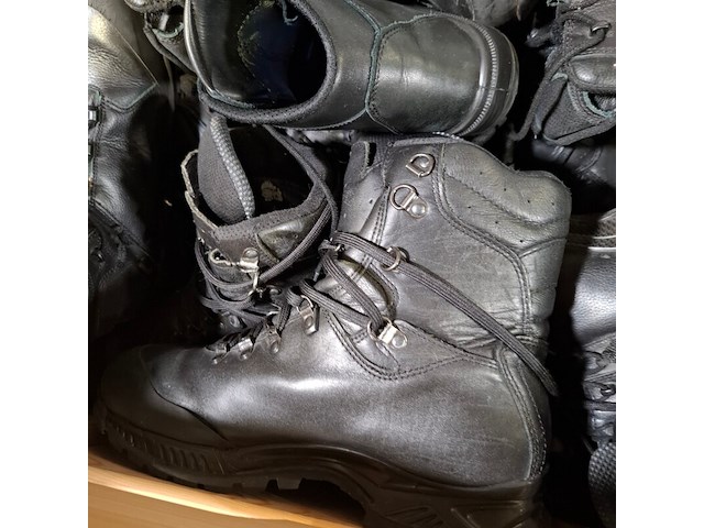 Partij diverse schoenen - afbeelding 8 van  12