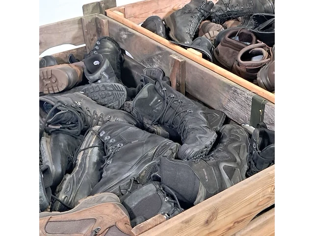 Partij diverse schoenen - afbeelding 10 van  13