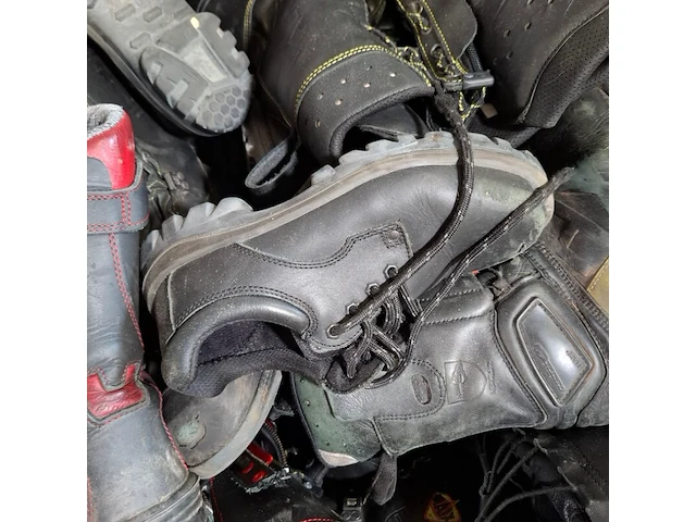 Partij diverse schoenen - afbeelding 10 van  12
