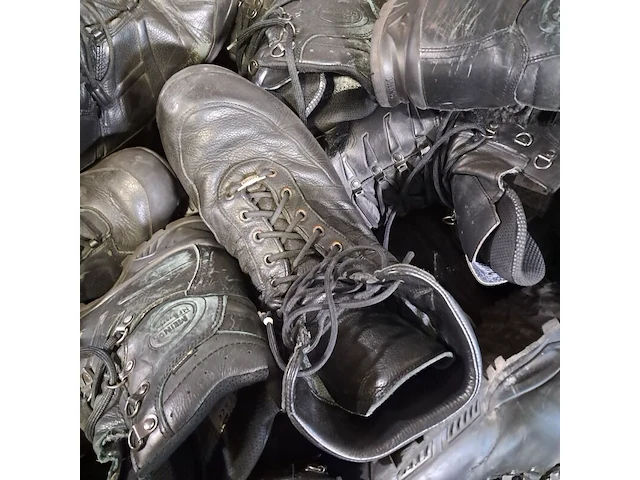 Partij diverse schoenen - afbeelding 18 van  20