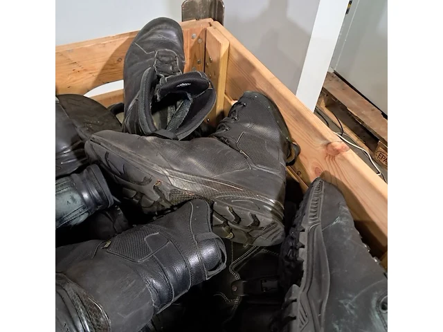 Partij diverse schoenen - afbeelding 20 van  20