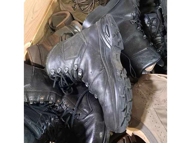 Partij diverse schoenen - afbeelding 12 van  12