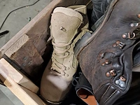 Partij diverse schoenen - afbeelding 7 van  19