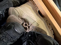 Partij diverse schoenen - afbeelding 8 van  19