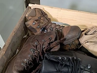 Partij diverse schoenen - afbeelding 10 van  19