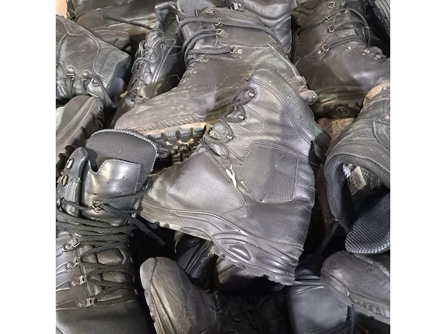 Partij diverse schoenen - afbeelding 15 van  19