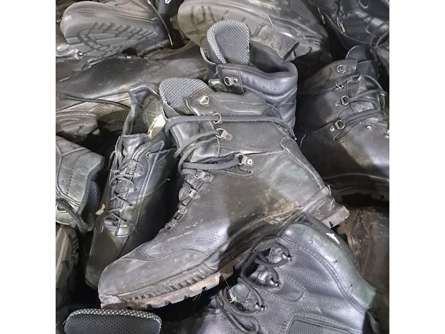 Partij diverse schoenen - afbeelding 17 van  19