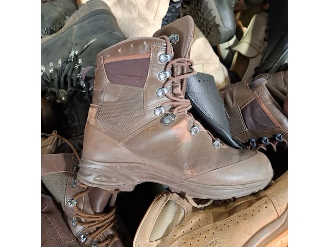 Partij diverse schoenen - afbeelding 8 van  13