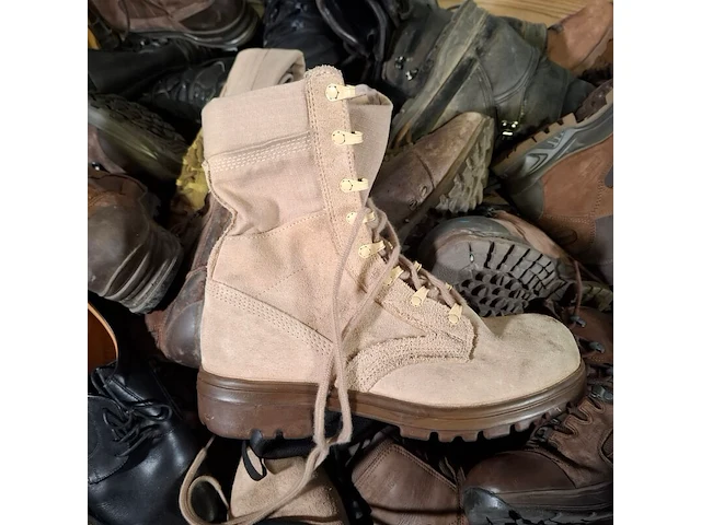 Partij diverse schoenen - afbeelding 8 van  13