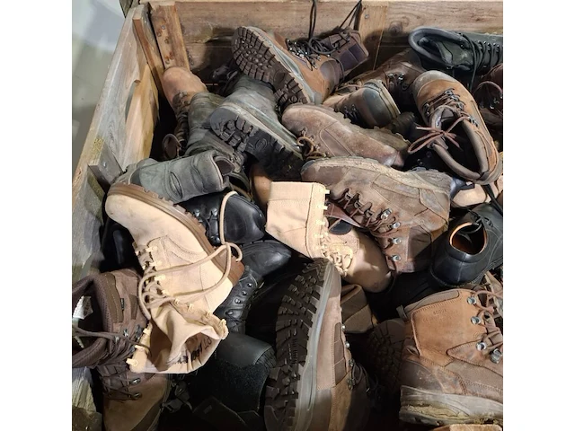 Partij diverse schoenen - afbeelding 11 van  13