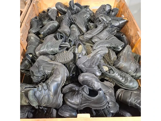 Partij diverse schoenen - afbeelding 12 van  13