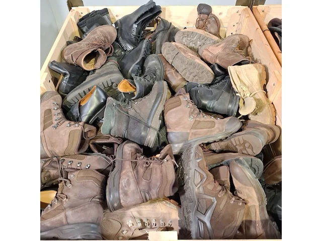 Partij diverse schoenen - afbeelding 6 van  13