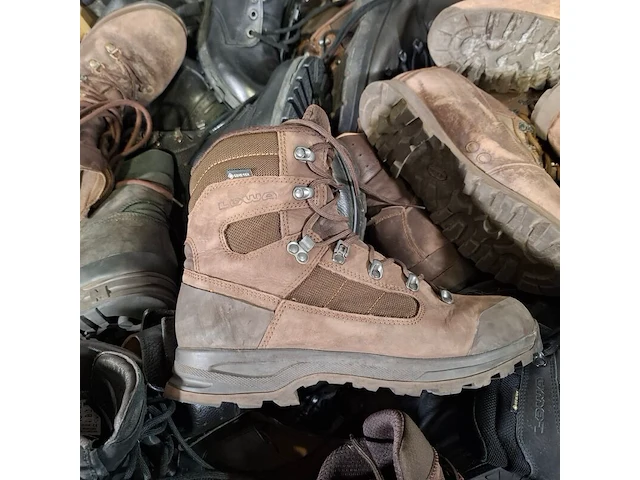 Partij diverse schoenen - afbeelding 8 van  13