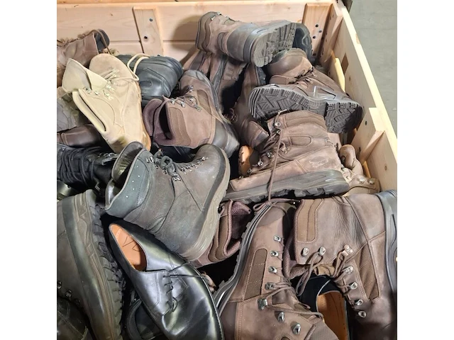 Partij diverse schoenen - afbeelding 10 van  13