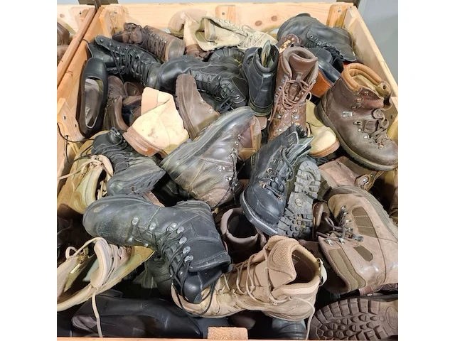 Partij diverse schoenen - afbeelding 12 van  13