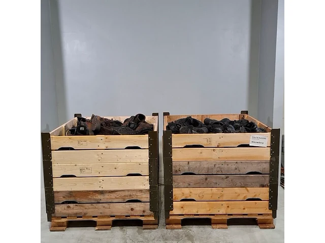 Partij diverse schoenen - afbeelding 1 van  14