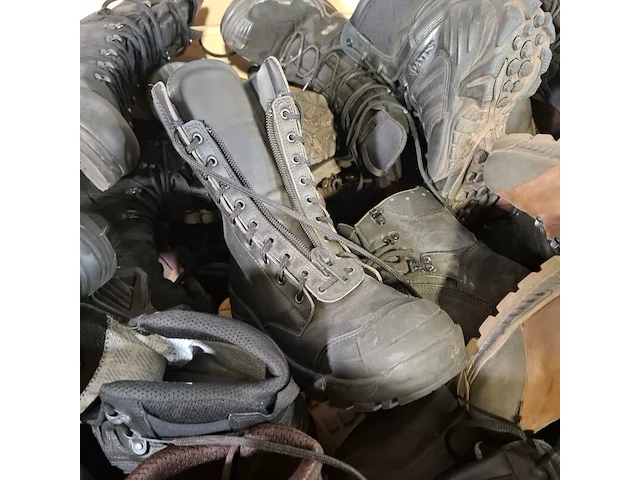 Partij diverse schoenen - afbeelding 13 van  14