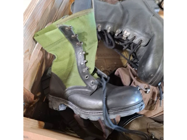 Partij diverse schoenen - afbeelding 3 van  9