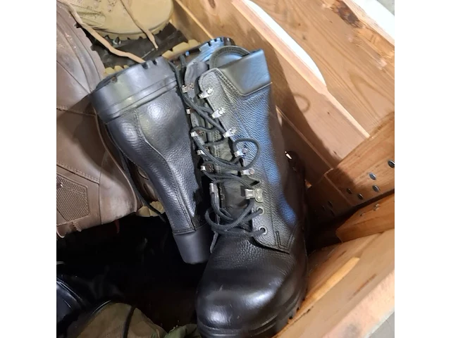 Partij diverse schoenen - afbeelding 4 van  9