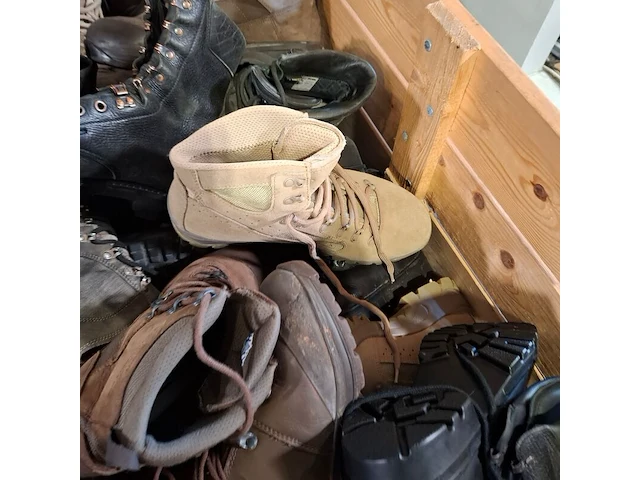 Partij diverse schoenen - afbeelding 6 van  9