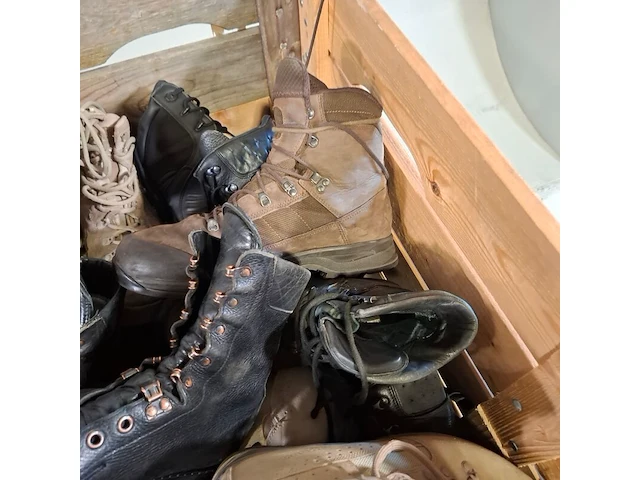 Partij diverse schoenen - afbeelding 8 van  9