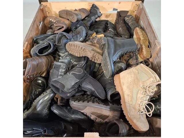 Partij diverse schoenen - afbeelding 2 van  8