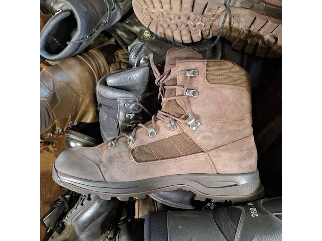 Partij diverse schoenen - afbeelding 5 van  8