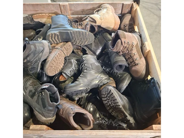 Partij diverse schoenen - afbeelding 7 van  8