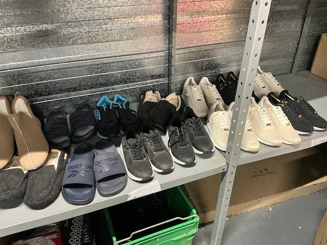Partij diverse schoenen/slippers (15x) - afbeelding 7 van  9