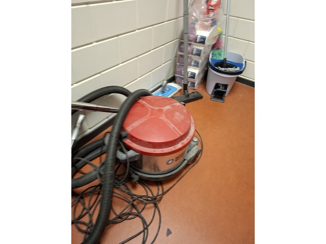 Partij diverse schoonmaak artikelen - afbeelding 10 van  10