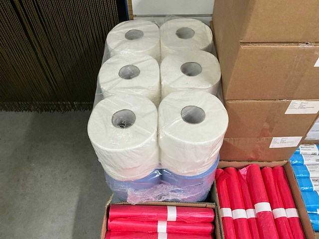 Partij diverse schoonmaak benodigdheden - afbeelding 2 van  11