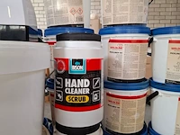 Partij diverse schoonmaak producten en toebehoren o.a. tricel, dreumex, sun - afbeelding 5 van  41
