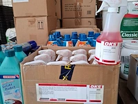 Partij diverse schoonmaak producten en toebehoren o.a. tricel, dreumex, sun - afbeelding 9 van  41