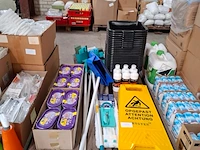 Partij diverse schoonmaak producten en toebehoren o.a. tricel, dreumex, sun - afbeelding 25 van  41