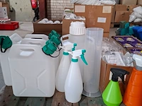 Partij diverse schoonmaak producten en toebehoren o.a. tricel, dreumex, sun - afbeelding 31 van  41