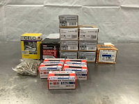 Partij diverse schroeven (2013x) - afbeelding 1 van  7