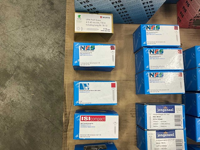 Partij diverse schroeven, draadnagels, slotbouten etc. - afbeelding 2 van  36