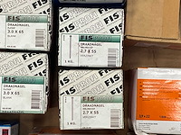 Partij diverse schroeven, draadnagels, slotbouten etc. - afbeelding 22 van  36