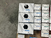 Partij diverse schroeven, draadnagels, slotbouten etc. - afbeelding 30 van  36