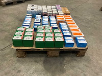 Partij diverse schroeven, draadnagels, slotbouten etc. - afbeelding 31 van  36