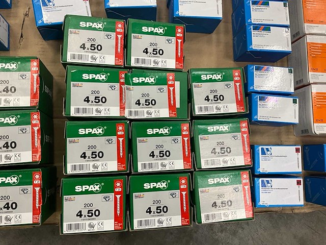 Partij diverse schroeven, draadnagels, slotbouten etc. - afbeelding 35 van  36