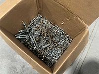 Partij diverse schroeven en bevestigingsmaterialen - afbeelding 2 van  3