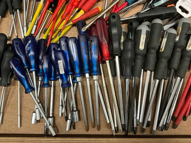Partij diverse schroevendraaiers (115x) - afbeelding 5 van  7