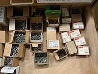 Partij diverse schroeven/ringen/bouten - afbeelding 2 van  16