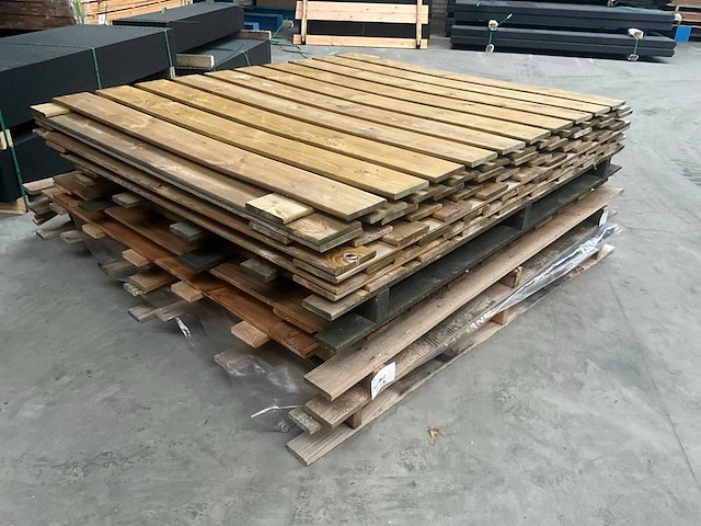 Partij diverse schutting delen - afbeelding 3 van  5