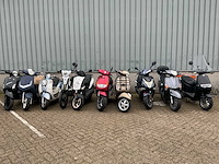Partij diverse scooter - afbeelding 1 van  49