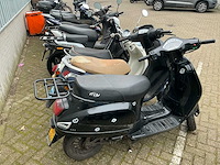 Partij diverse scooter - afbeelding 2 van  49