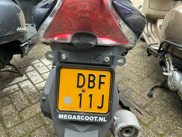 Partij diverse scooter - afbeelding 7 van  49
