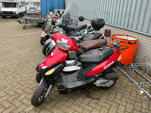 Partij diverse scooter - afbeelding 28 van  49